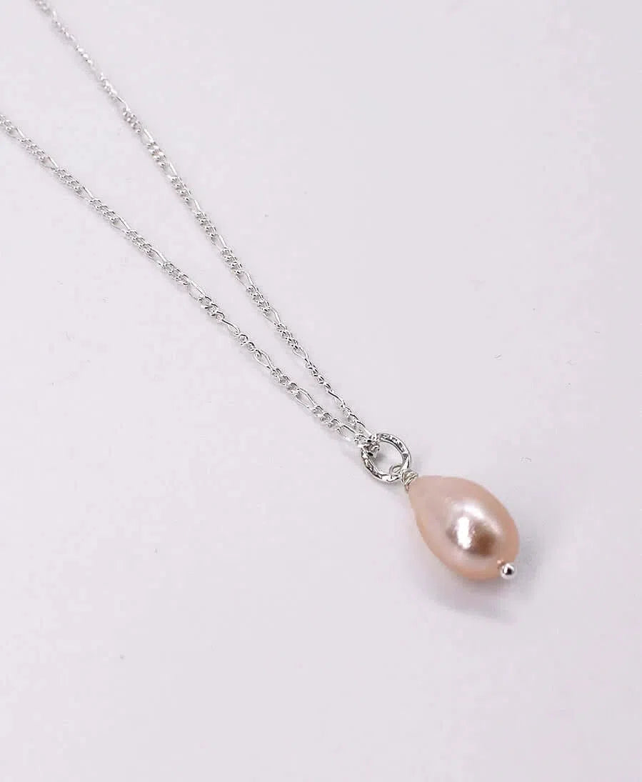 Gioielli artigianali Ciondola CARA pearl