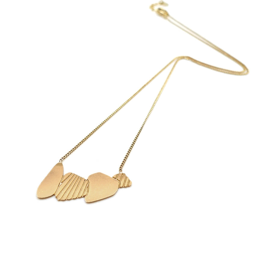 Collana Pebble