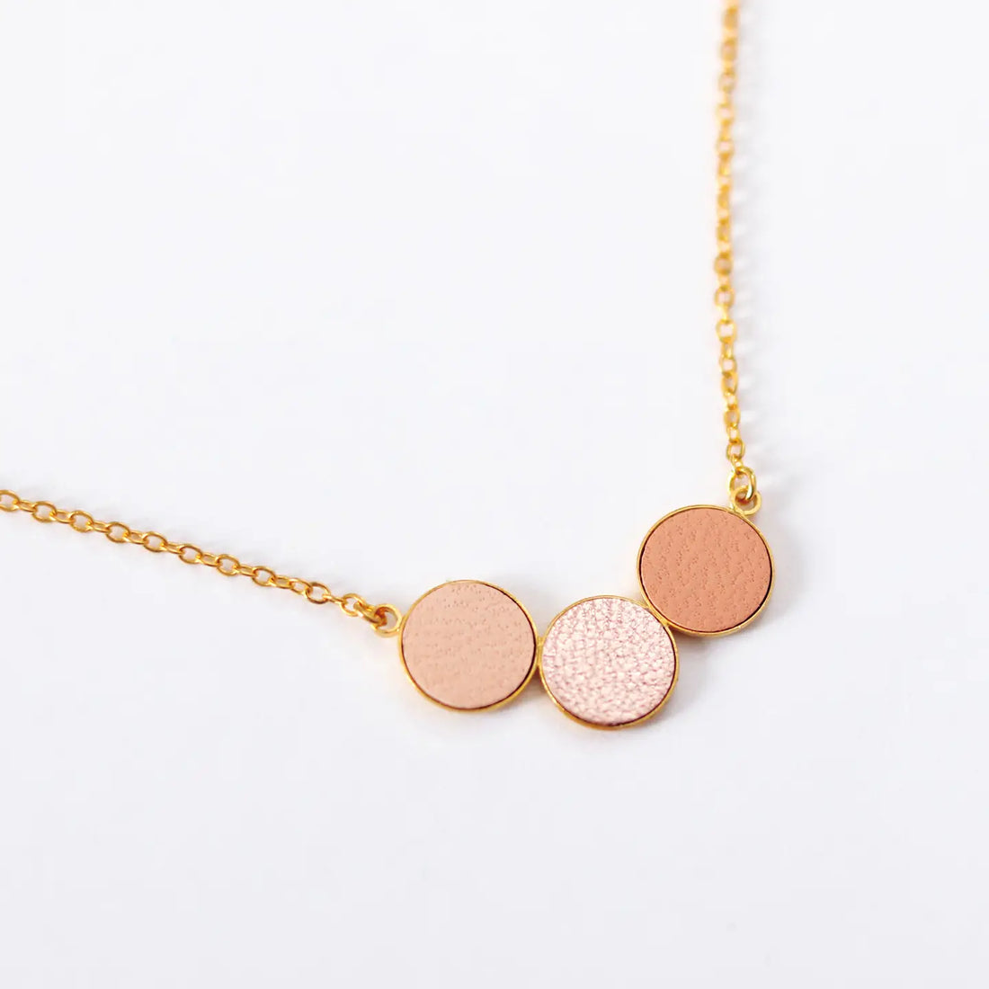 Collana Trio